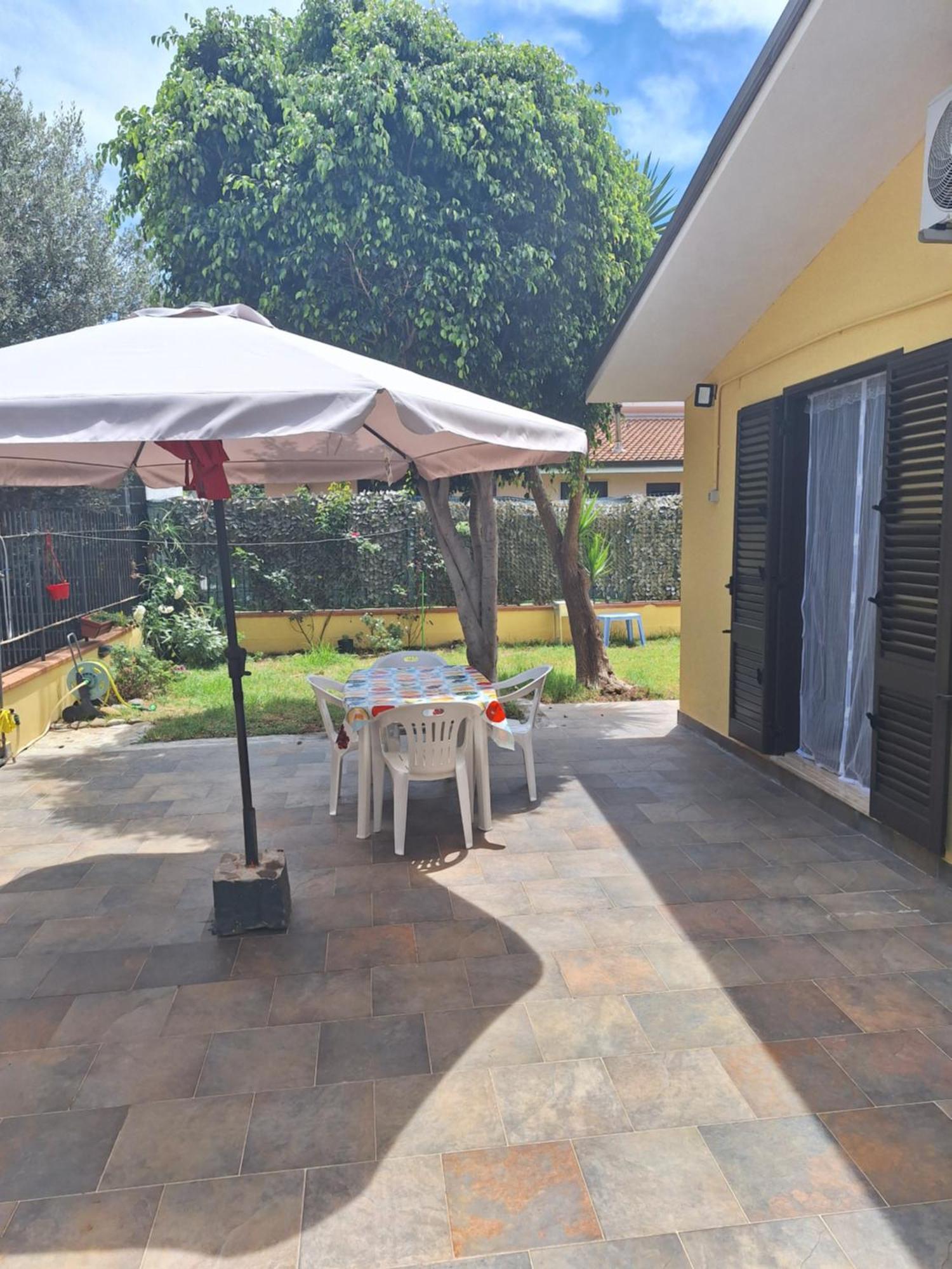 Casa Vacanza Marta Torrenova  Экстерьер фото
